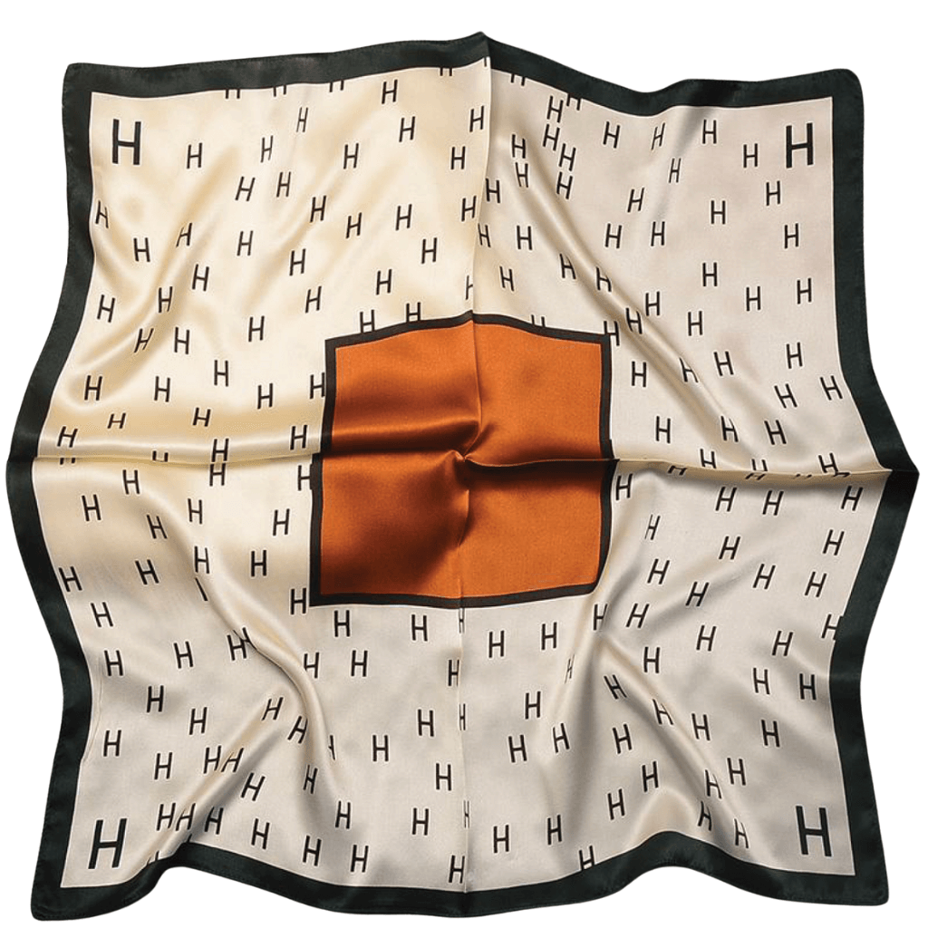 Išskleista šilkinė skarelė Stilius-C3 – 68x68 cm, H monogramos raštas, oranžinis akcentas