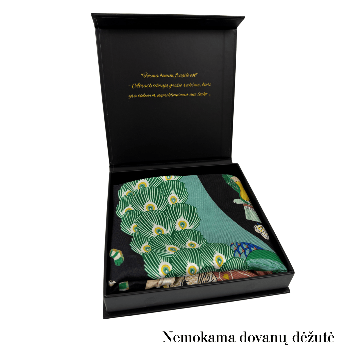 Šilko skarelė dovanų dėžutėje, matomas žalias povo plunksnų raštas ir prabangus įpakavimas