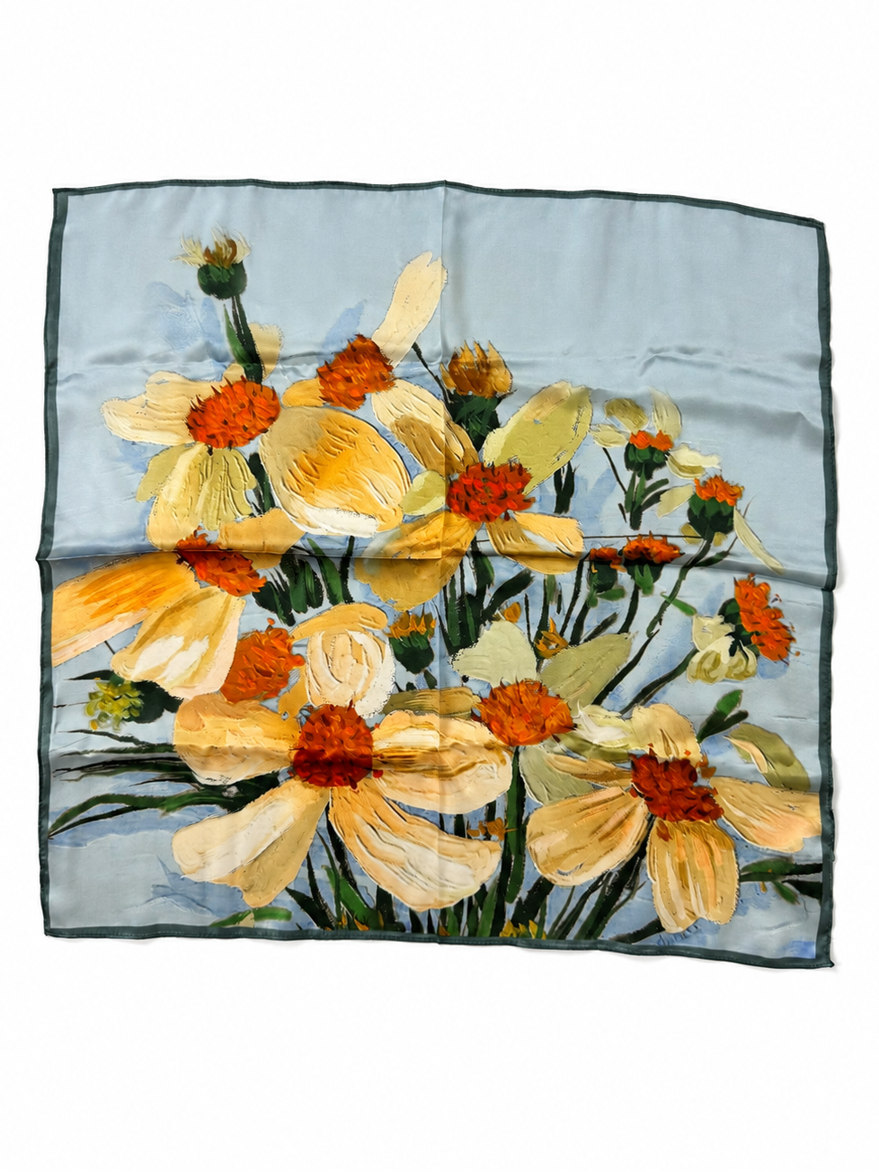 Žydra 100 % Mulberry šilko skarelė 53x53 cm – visas kreminių ir oranžinių gėlių raštas